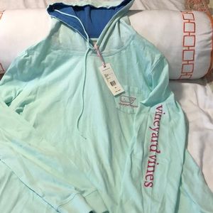 Vineyard Vines long sleeve NWT